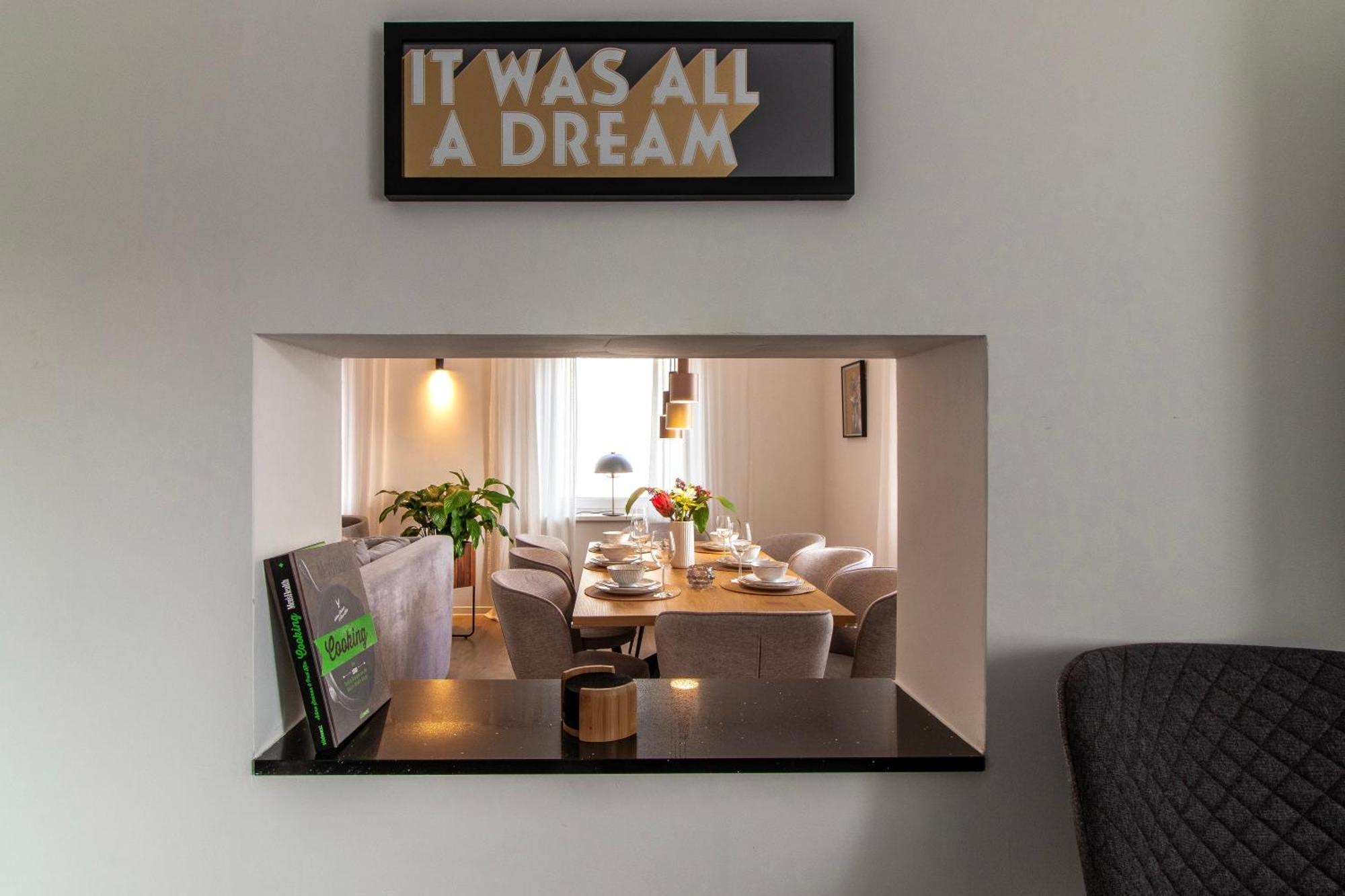 Stilvolles City-Apartment I Netflix I Wlan L Stellplatz I Zentral Schwarzenberg  Εξωτερικό φωτογραφία